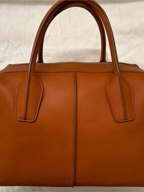 Tod’s Bauletto D bag never used